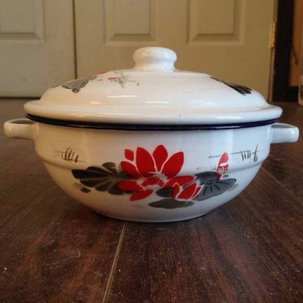 Vtg Bumper Harvest Lotus Floral Blue Rim Two Handled Enamel Ware Bowl Lid 6.75"
